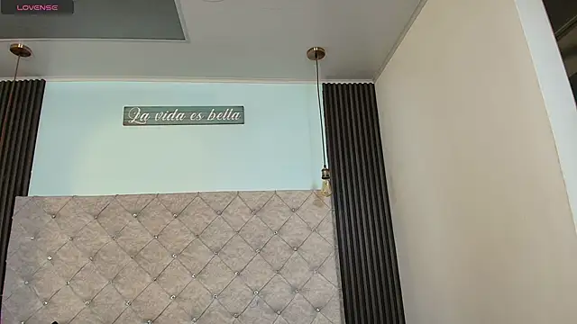 Snapshot of Liia_Leens chatting on 22, 11, 2025 Liia Leens online show from 22, 11, 2025