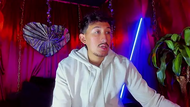 Snapshot of x_heros_x chatting on 6, 11, 2025 x heros x online show from 6, 11, 2025