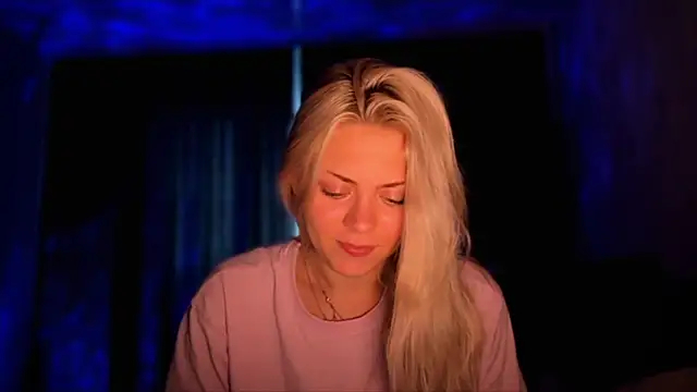 alisaoceaneeyes online show from 3, 11, 2025