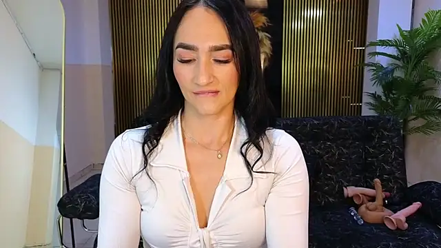 malen fitnessmilf online show from 20, 2, 2026