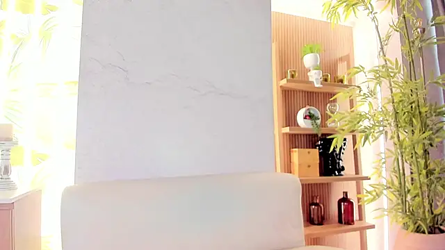 Snapshot of Charlote_masson chatting on 21, 4, 2026 Charlote masson online show from 21, 4, 2026