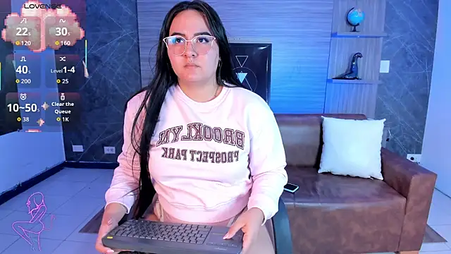 Snapshot of Ava-miller chatting on 18, 12, 2025 Ava-miller online show from 18, 12, 2025