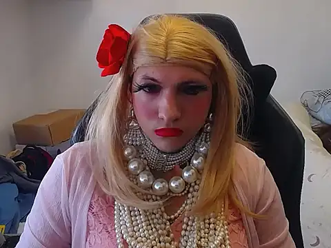 Snapshot of VanesaCrossic chatting on 16, 7, 2026 VanesaCrossic online show from 16, 7, 2026