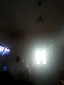 molly qu online show from 3, 11, 2025