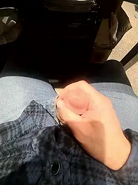 big Jizzy 125 online show from 19, 1, 2026