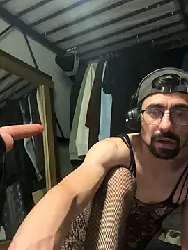 Snapshot of Bazarov@xh chatting on 3, 11, 2025 Bazarovxh online show from 3, 11, 2025