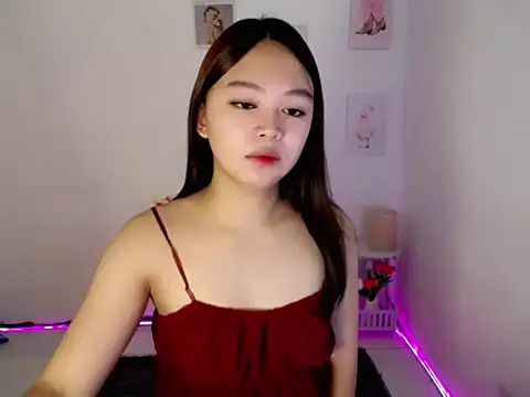 Snapshot of lustfullakim chatting on 4, 7, 2026 lustfullakim online show from 4, 7, 2026