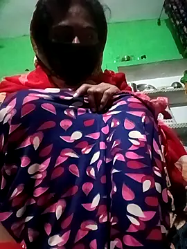 Snapshot of Rsr-1 chatting on 17, 12, 2025 Rsr-1 online show from 17, 12, 2025