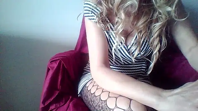 Snapshot of salentinasexy chatting on 16, 12, 2025 salentinasexy online show from 16, 12, 2025