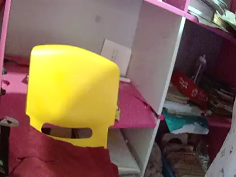 Snapshot of LunoChucki chatting on 17, 12, 2025 LunoChucki online show from 17, 12, 2025