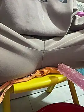 LunoChucki online show from 2, 2, 2026