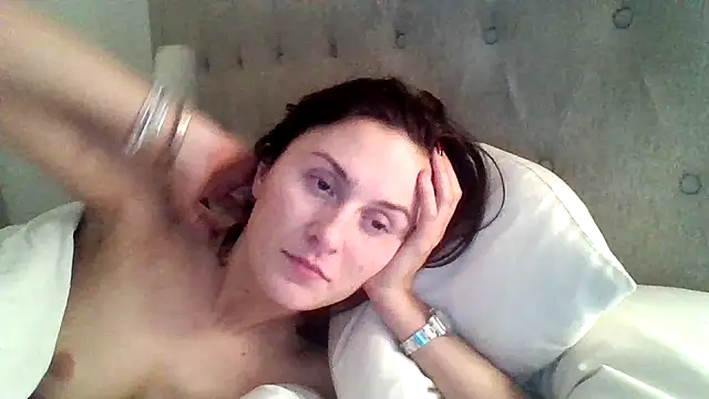 EmLovesxx online show from 20, 12, 2025