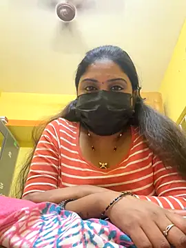 Snapshot of Tamil_Hot_Varshu chatting on 13, 12, 2025 Tamil Hot Varshu online show from 13, 12, 2025