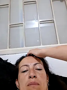 Snapshot of Lauryn_Jones chatting on 14, 6, 2026 Lauryn Jones online show from 14, 6, 2026