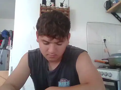 Snapshot of Myboy0020 chatting on 14, 11, 2025 Myboy0020 online show from 14, 11, 2025