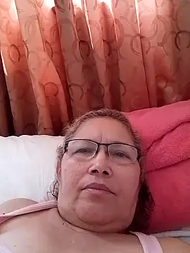 Snapshot of Cessi50 chatting on 18, 11, 2025 Cessi50 online show from 18, 11, 2025