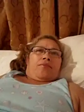 Snapshot of Cessi50 chatting on 28, 11, 2025 Cessi50 online show from 28, 11, 2025