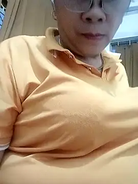 Snapshot of small-house123 chatting on 9, 11, 2025 small-house123 online show from 9, 11, 2025