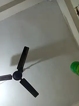 Snapshot of Hot__cute001 chatting on 1, 11, 2025 Hot  cute001 online show from 1, 11, 2025