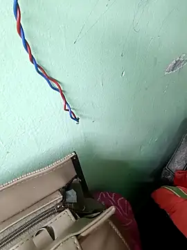 Snapshot of Hey_shiviii chatting on 4, 3, 2026 Hey shiviii online show from 4, 3, 2026