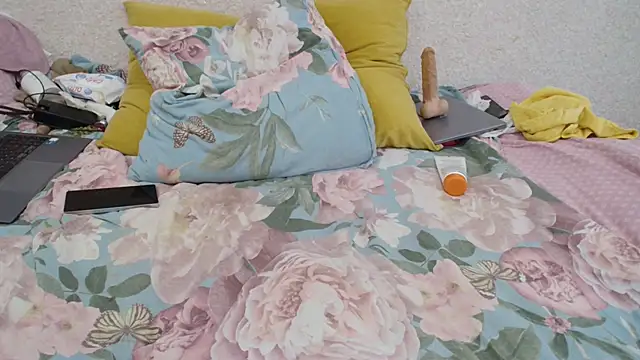 Snapshot of ksenia_444 chatting on 7, 2, 2026 ksenia 444 online show from 7, 2, 2026