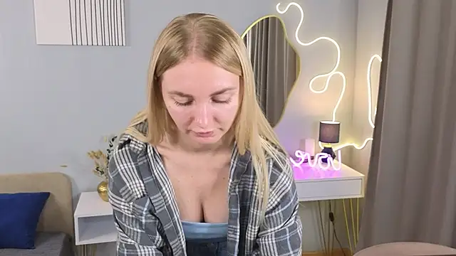 Snapshot of Carollina_ chatting on 1, 11, 2025 Carollina online show from 1, 11, 2025