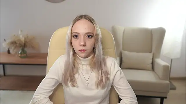 Snapshot of MaricelaCarolla chatting on 2, 11, 2025 MaricelaCarolla online show from 2, 11, 2025