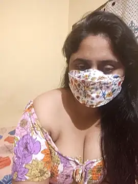 Snapshot of mouni499 chatting on 19, 12, 2025 mouni499 online show from 19, 12, 2025