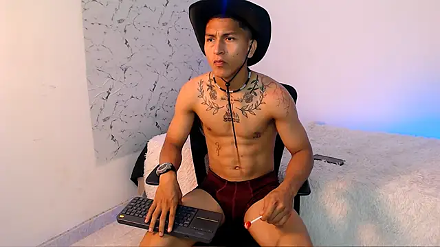 Snapshot of soy_Aron chatting on 28, 11, 2025 soy Aron online show from 28, 11, 2025