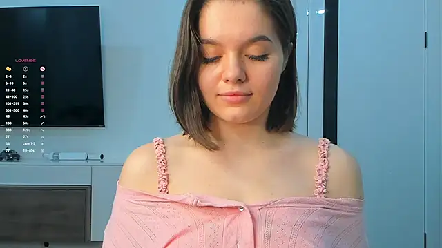 Xo Laura online show from 12, 4, 2026