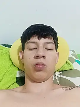 Snapshot of REDSITOOOU chatting on 4, 11, 2025 REDSITOOOU online show from 4, 11, 2025