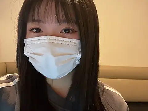 Snapshot of kirari_ch chatting on 12, 11, 2025 kirari ch online show from 12, 11, 2025