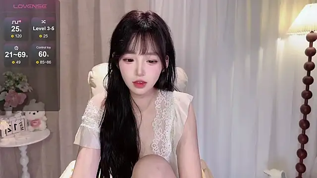 Snapshot of Yaiyigirl chatting on 16, 5, 2026 Yaiyigirl online show from 16, 5, 2026