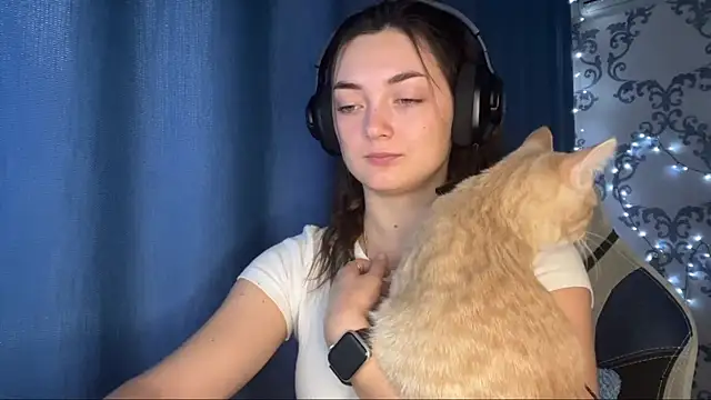 TwotyBright online show from 18, 12, 2025