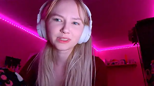 KarinRobertson online show from 21, 11, 2025