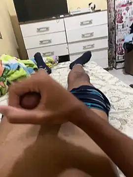 Novinhode18   online show from 4, 12, 2025