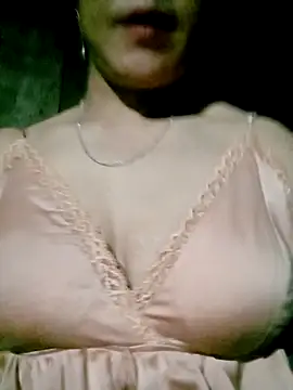 Snapshot of Sara_pusyy chatting on 5, 11, 2025 Sara pusyy online show from 5, 11, 2025