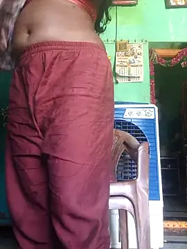 Snapshot of hyd_couple7878 chatting on 2, 5, 2026 hyd couple7878 online show from 2, 5, 2026