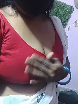 Snapshot of hyd_couple7878 chatting on 8, 7, 2026 hyd couple7878 online show from 8, 7, 2026