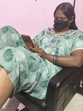 Snapshot of hyd_couple7878 chatting on 22, 7, 2026 hyd couple7878 online show from 22, 7, 2026
