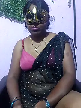 Snapshot of hyd_couple7878 chatting on 2, 8, 2026 hyd couple7878 online show from 2, 8, 2026