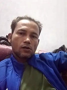 Snapshot of Najirhossain72 chatting on 18, 12, 2025 Najirhossain72 online show from 18, 12, 2025