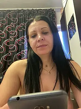 Snapshot of SugarDiamonds chatting on 7, 3, 2025 SugarDiamonds online show from 7, 3, 2025