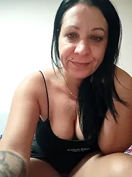 Snapshot of SugarDiamonds chatting on 23, 9, 2025 SugarDiamonds online show from 23, 9, 2025