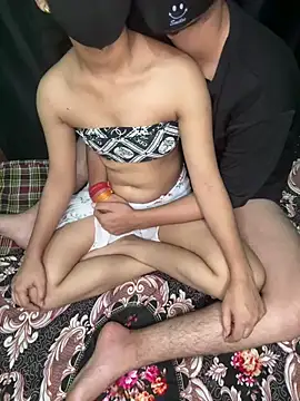 horny couple 99 online show from 15, 4, 2026