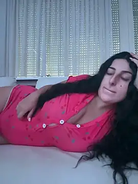 Snapshot of jojoa23 chatting on 28, 11, 2025 jojoa23 online show from 28, 11, 2025