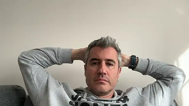 Snapshot of aprendiendo44 chatting on 4, 11, 2025 aprendiendo44 online show from 4, 11, 2025