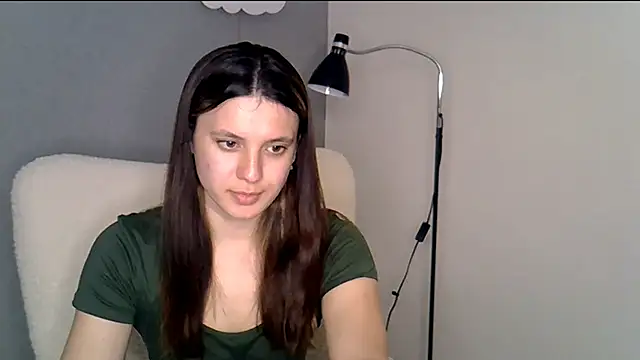 Snapshot of KiraHoney chatting on 23, 4, 2026 KiraHoney online show from 23, 4, 2026