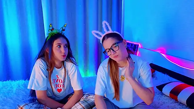 Snapshot of MargaretMorris chatting on 20, 12, 2025 MargaretMorris online show from 20, 12, 2025