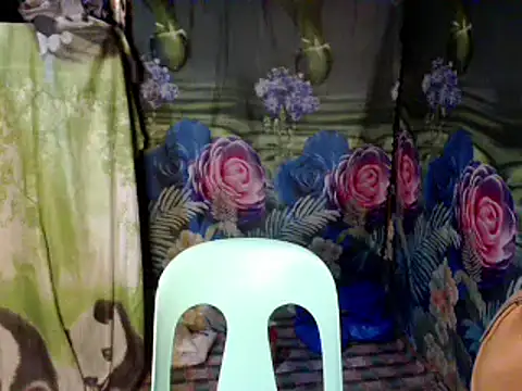 Snapshot of webcam_slutxxx chatting on 6, 1, 2026 webcam slutxxx online show from 6, 1, 2026